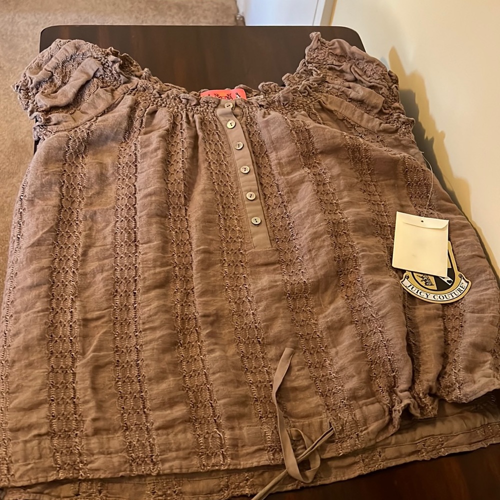 Juicy couture shirt never worn size petite
